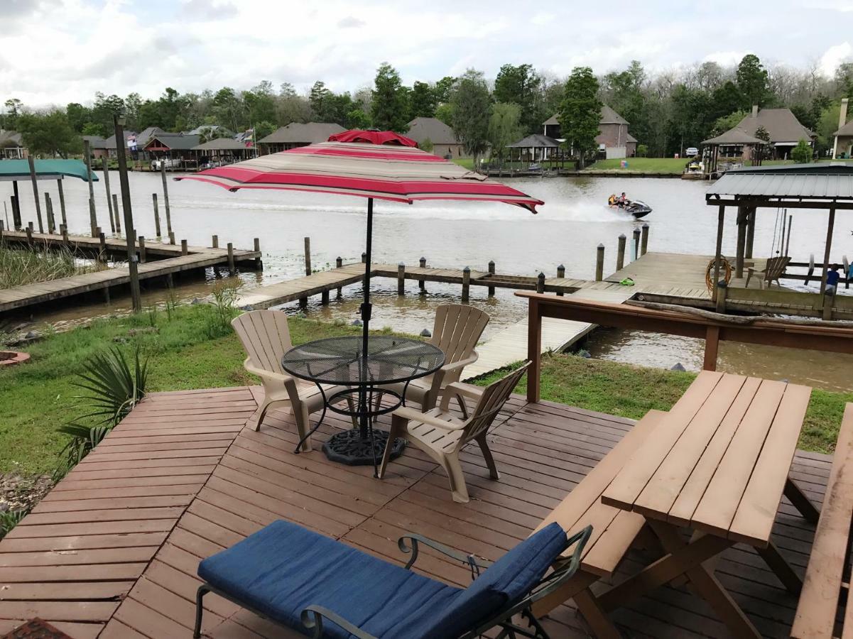 Cozy Cabin On The Bayou Maurepas 外观 照片